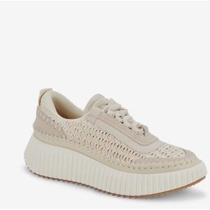 Brand new! Dolce vita dolmen sneaker